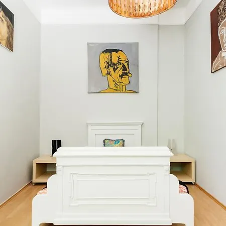 Wind Queen With Air Condition